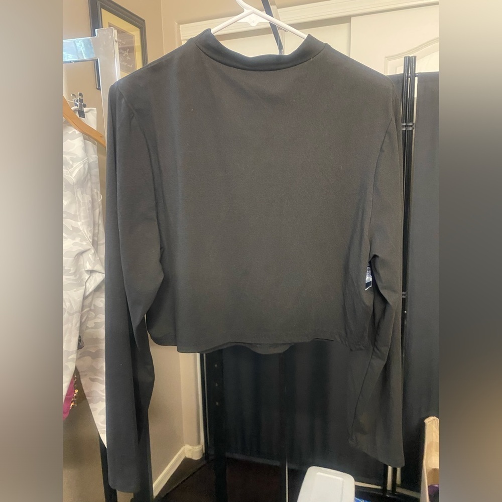 Black mock neck top - Picture 2 of 3